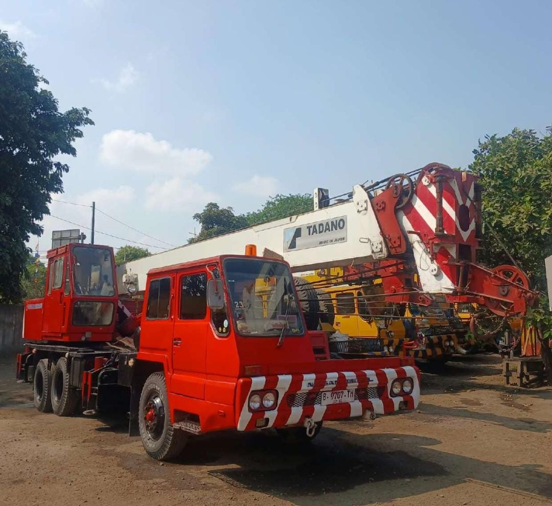 Mobile Crane 20 Ton Caringin